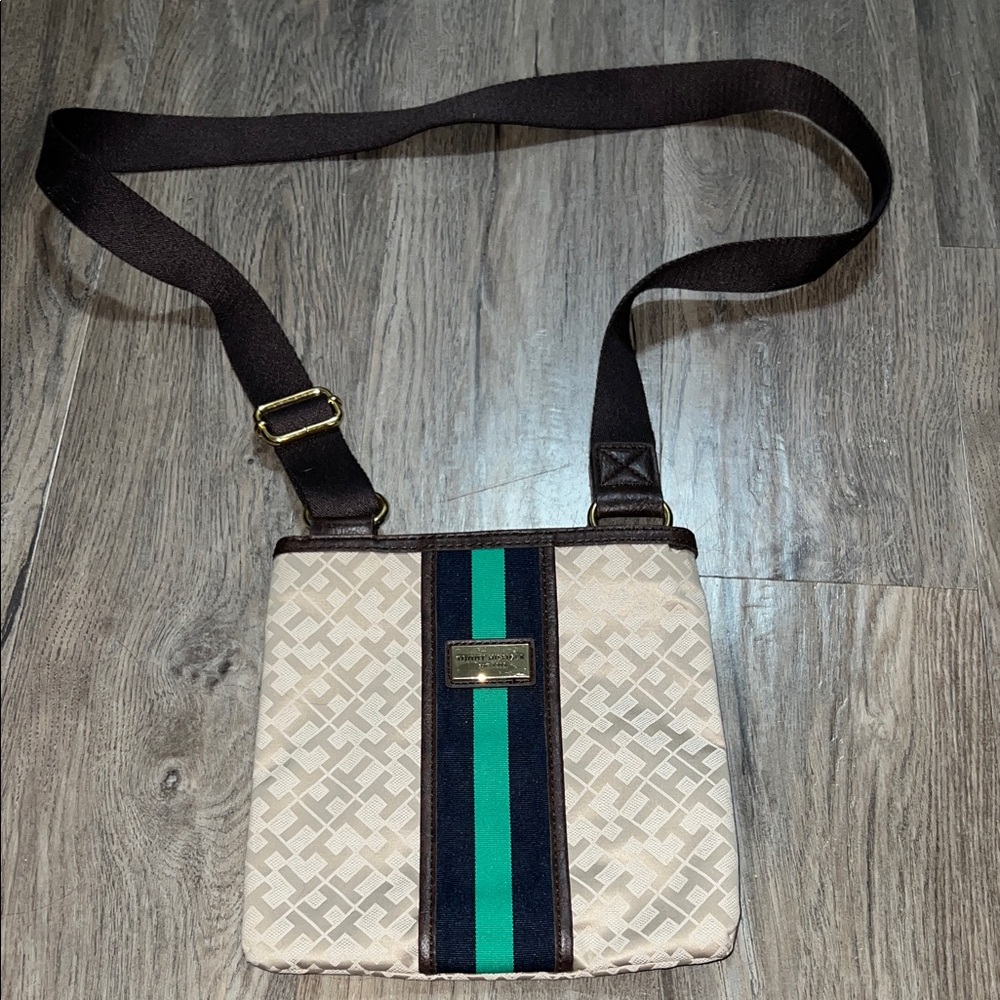 Tommy Hilfiger Crossbody